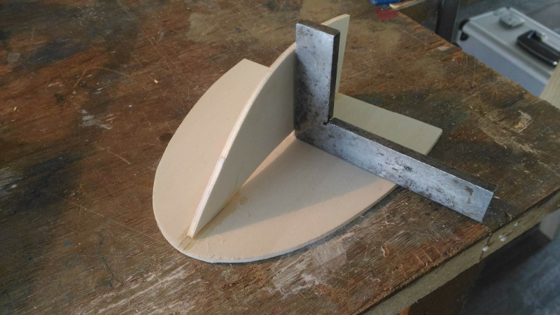 E 436 préparation squellette du master(Copier).jpg