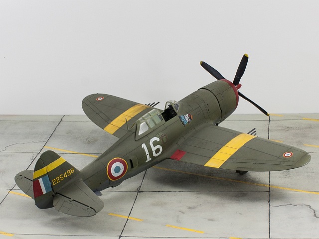 republic-p-47d-21re-thunderbolt-razorback-hasegawa (13).jpg