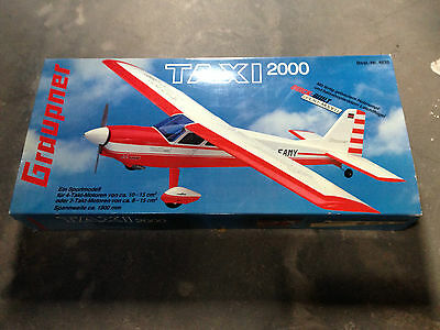 GRAUPNER-Taxi-2000.jpg