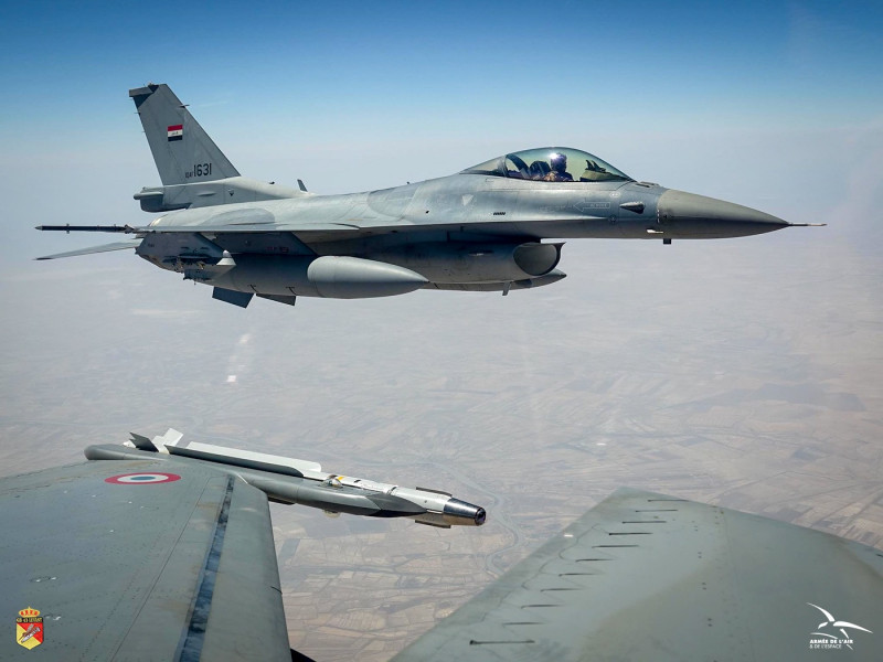 F16 Irakien.jpg (239.4 Kio) Consulté 12091 fois F16 irakien