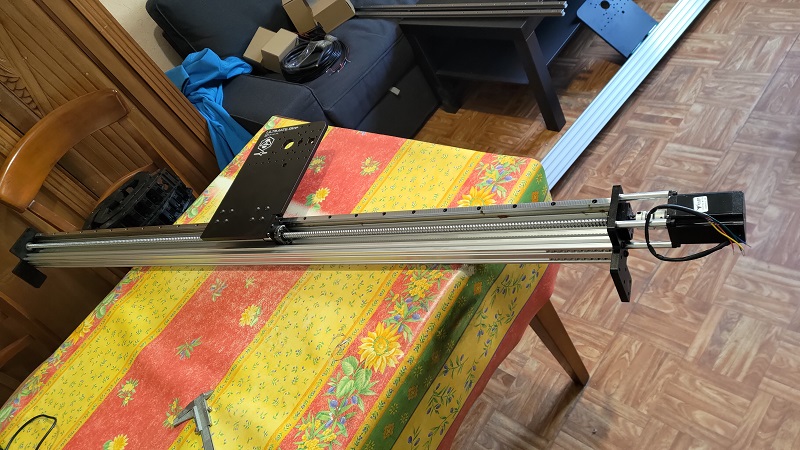 Montant axe Y gauche BD.jpg