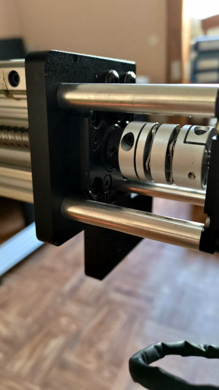 Vis fixation côté moteur 1 BD.jpg