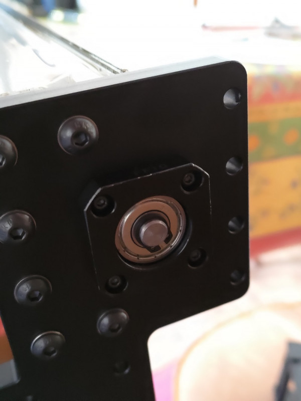 Vis fixation opposé moteur 2 BD.jpg