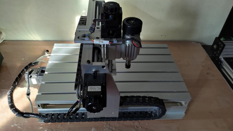 CNC Vue côté BD.jpg
