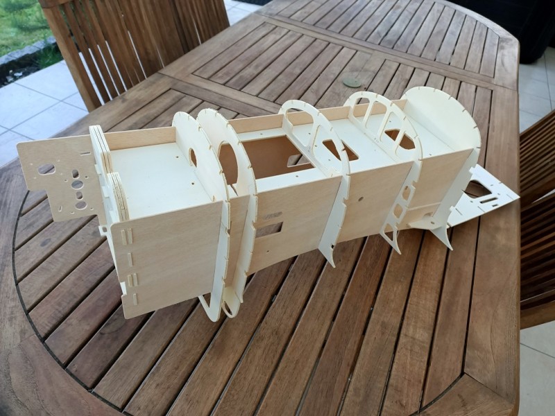 montage a blanc fuselage.jpg
