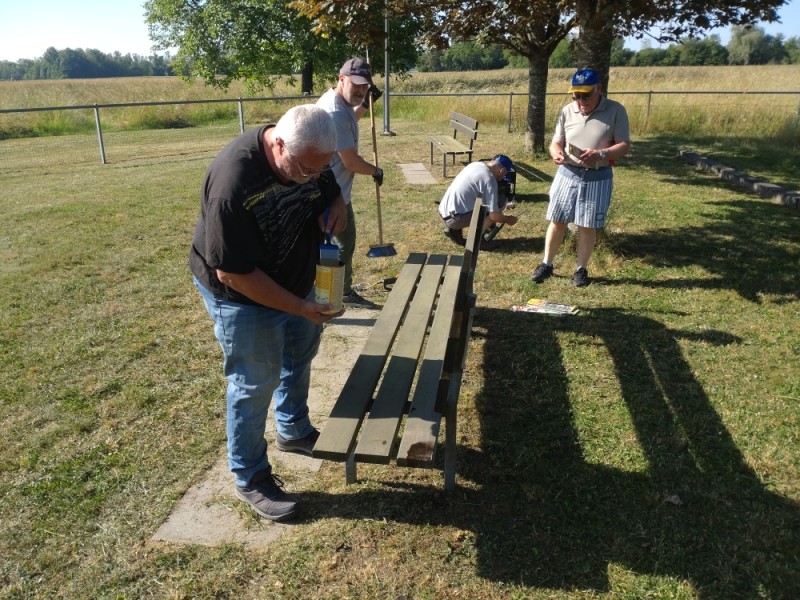 Josy en pleine actions de traitement des bancs