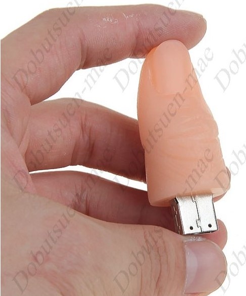cle-usb-pouce-coupe.jpg