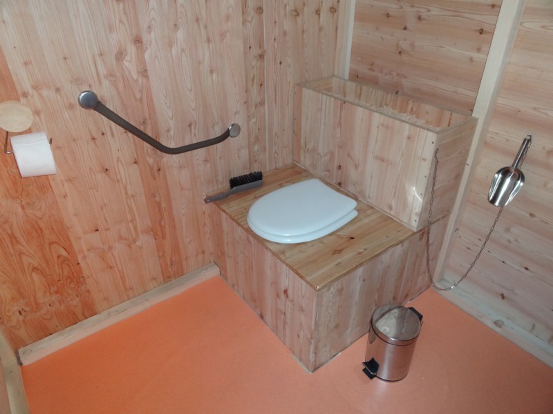 WC1.JPG